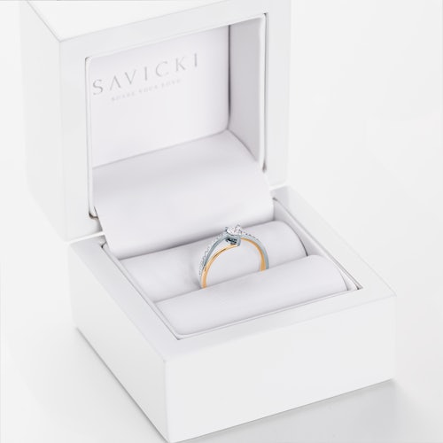 Pierścionek zaręczynowy SAVICKI: dwukolorowe złoto, z diamentami